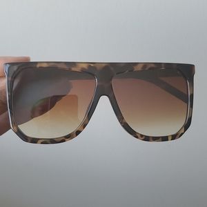 Cheetah print fashion shades